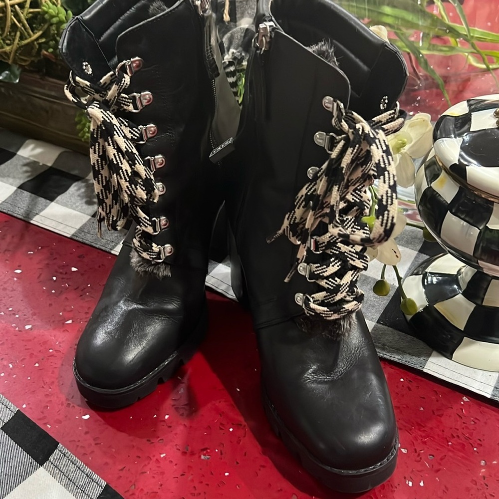 ZARA LEATHER HIKING STYLE HEELED ANKLE BOOTS 2106/001